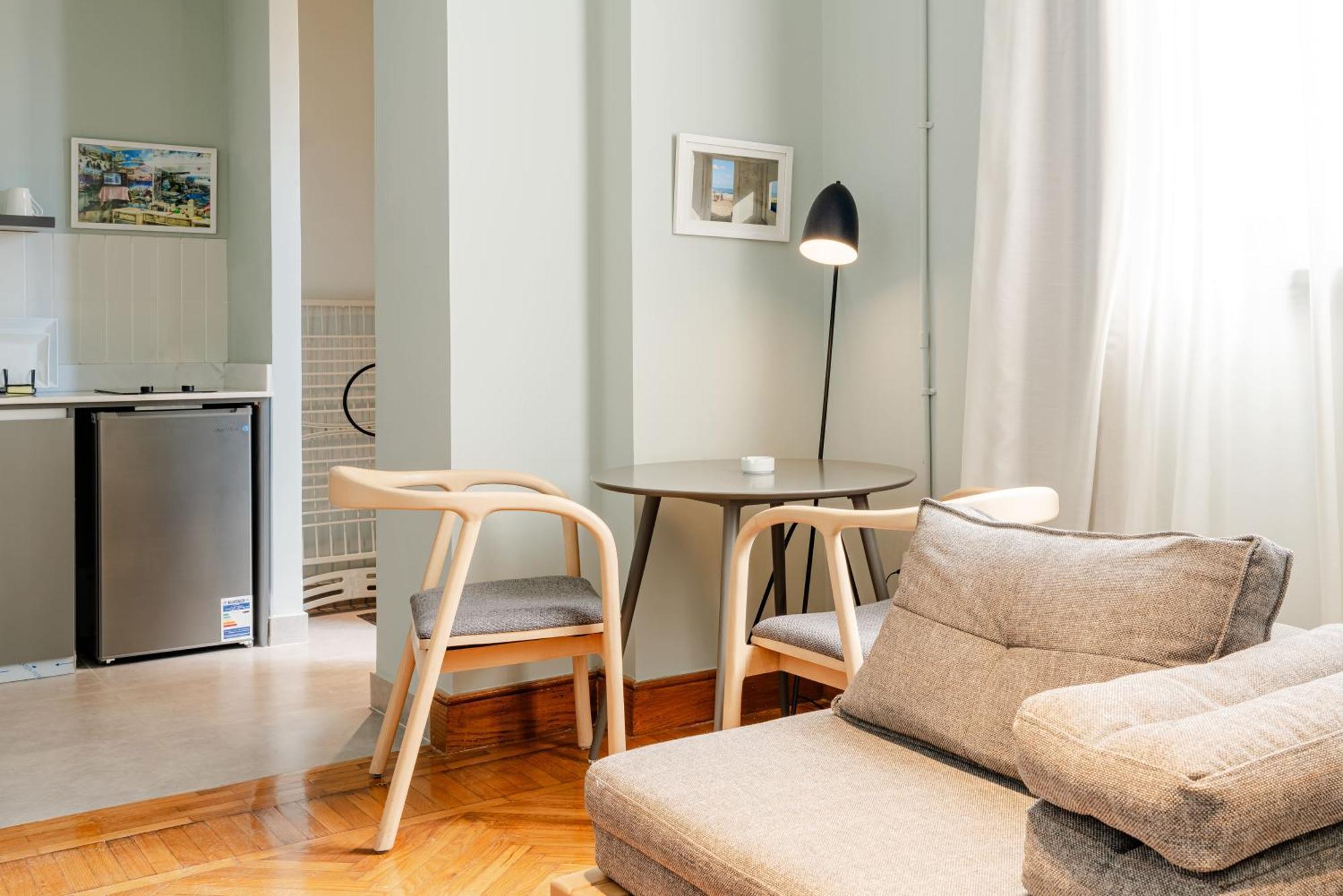 Grey L Studio Apartments Downtown Alexandria Menasce House Екстер'єр фото