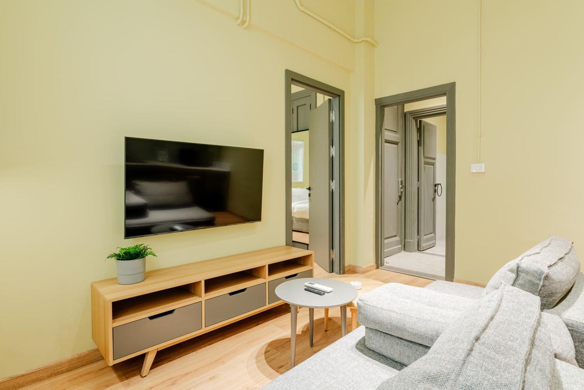 Grey L Studio Apartments Downtown Alexandria Menasce House Екстер'єр фото
