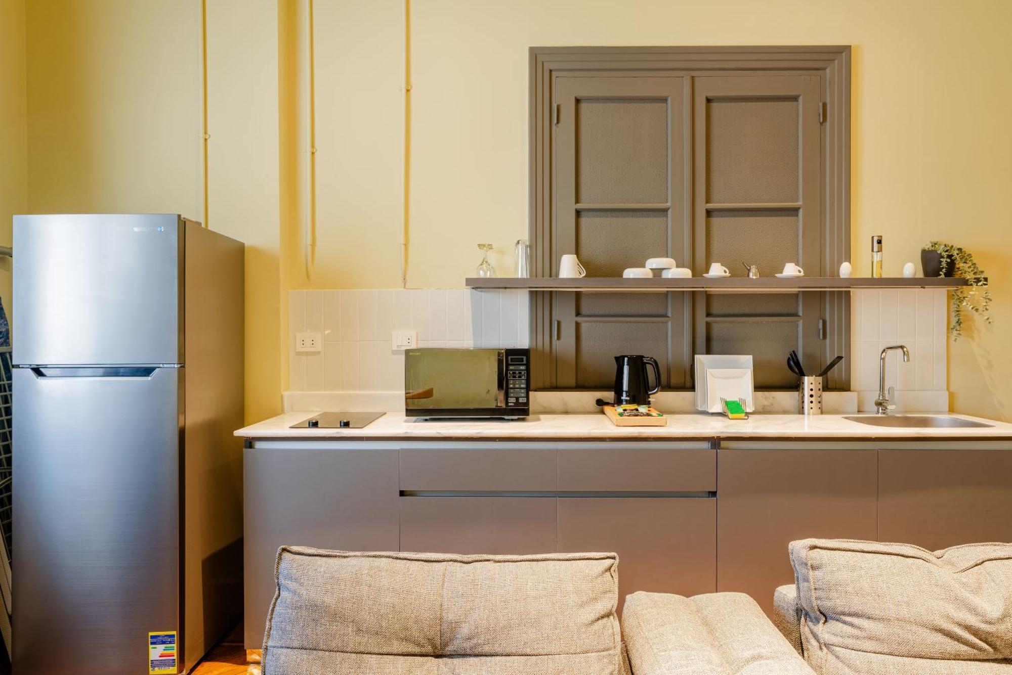 Grey L Studio Apartments Downtown Alexandria Menasce House Екстер'єр фото