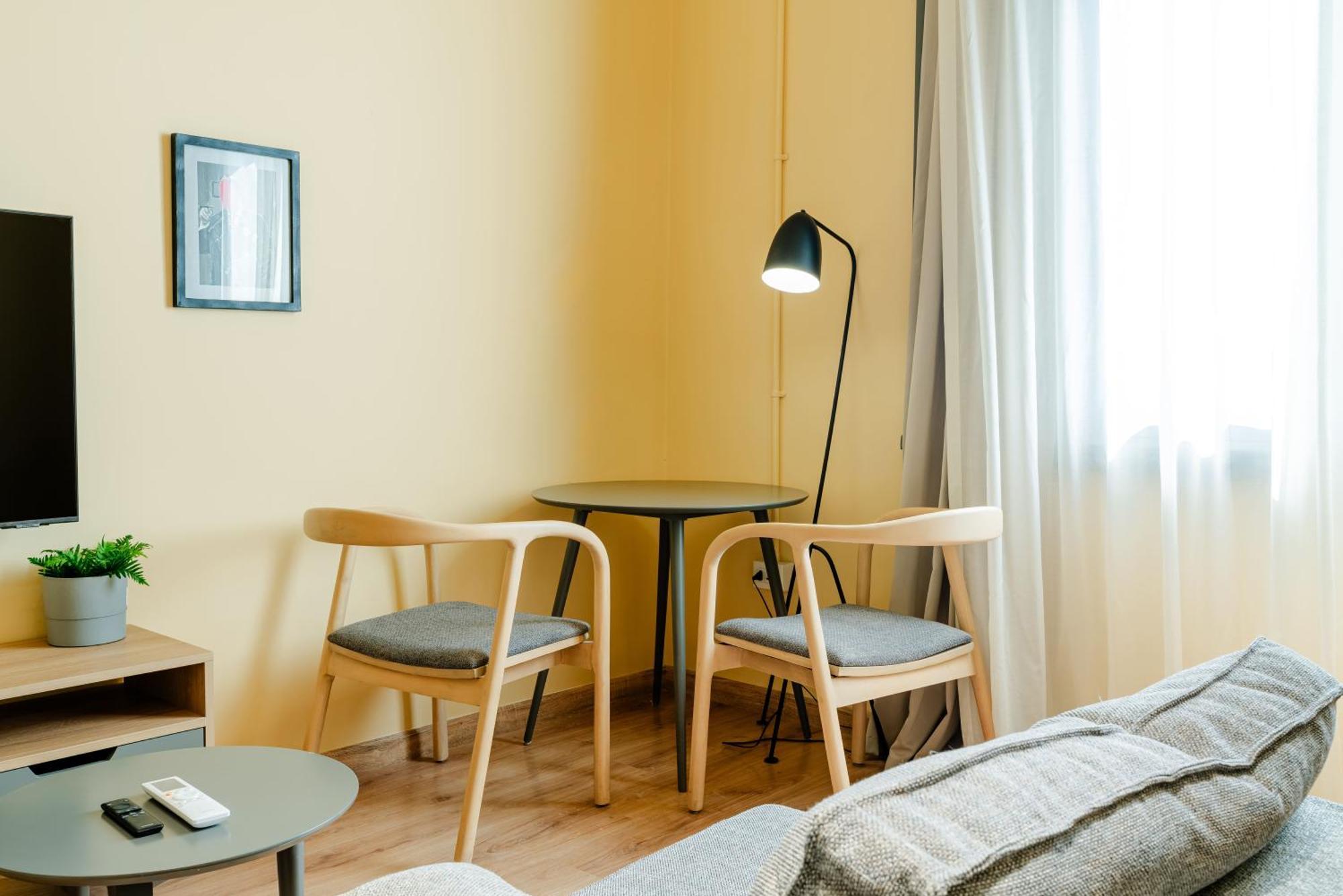 Grey L Studio Apartments Downtown Alexandria Menasce House Екстер'єр фото